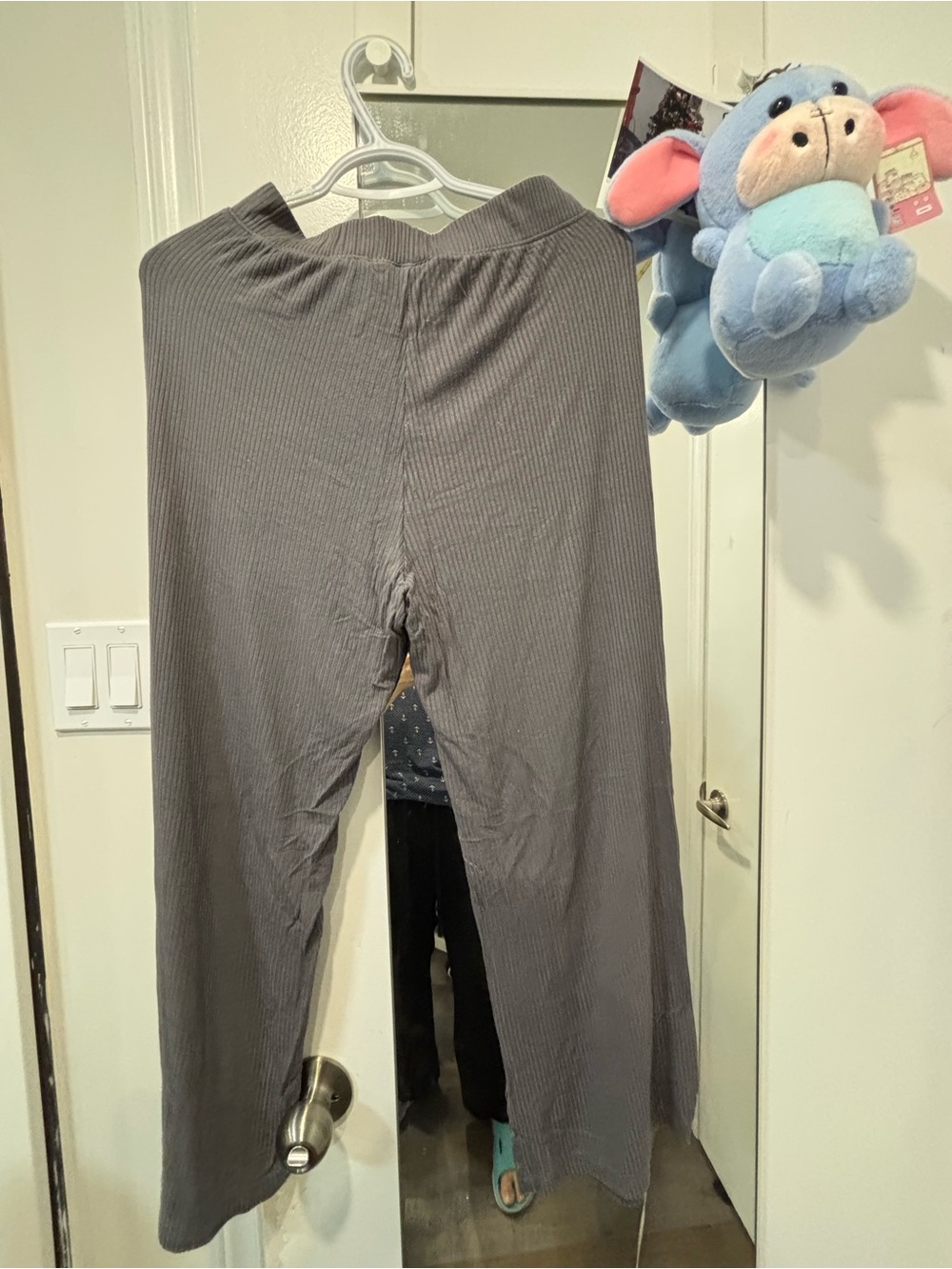 Women
Ribbed Wide-Leg Pants - Gray